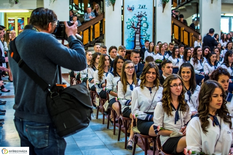 Ballagás a Zay Anna Gimnáziumban