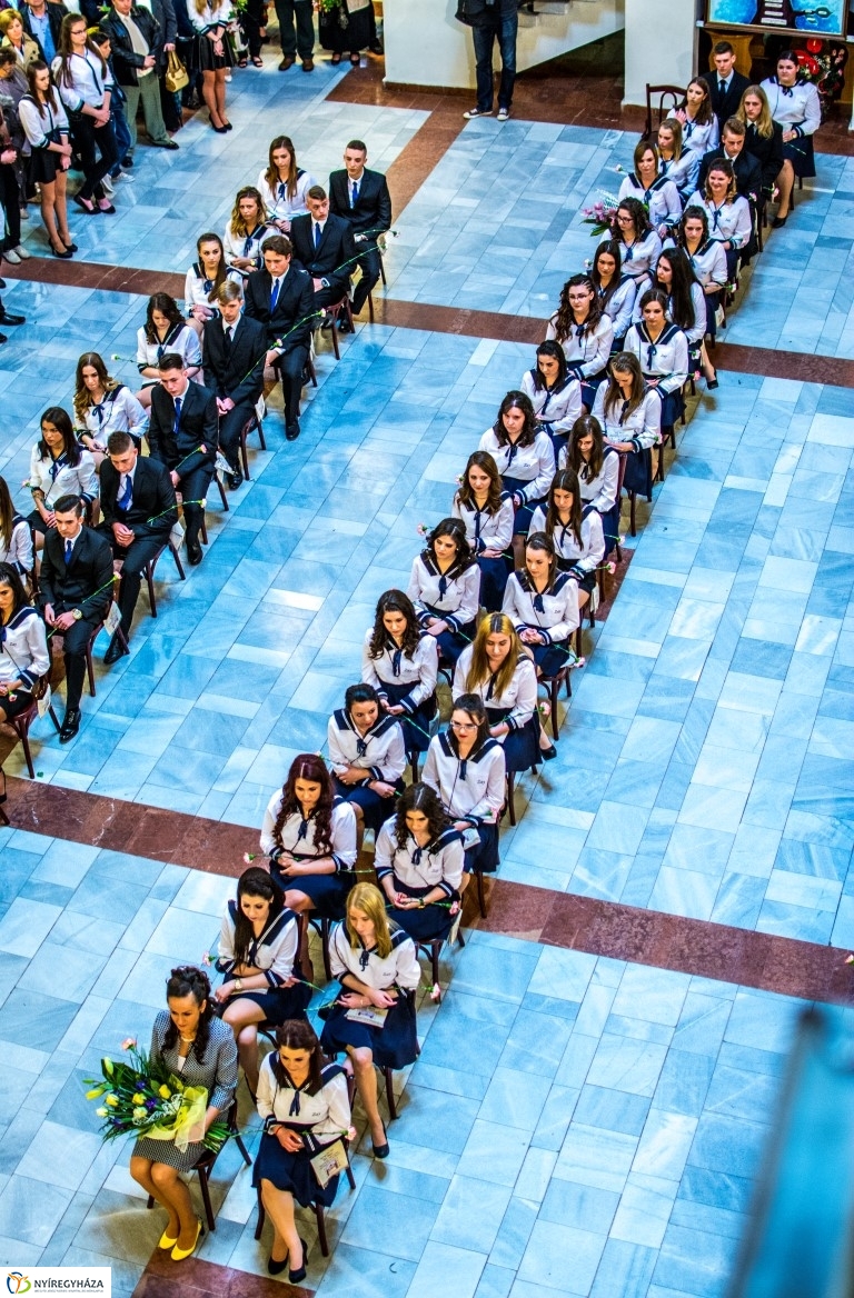 Ballagás a Zay Anna Gimnáziumban