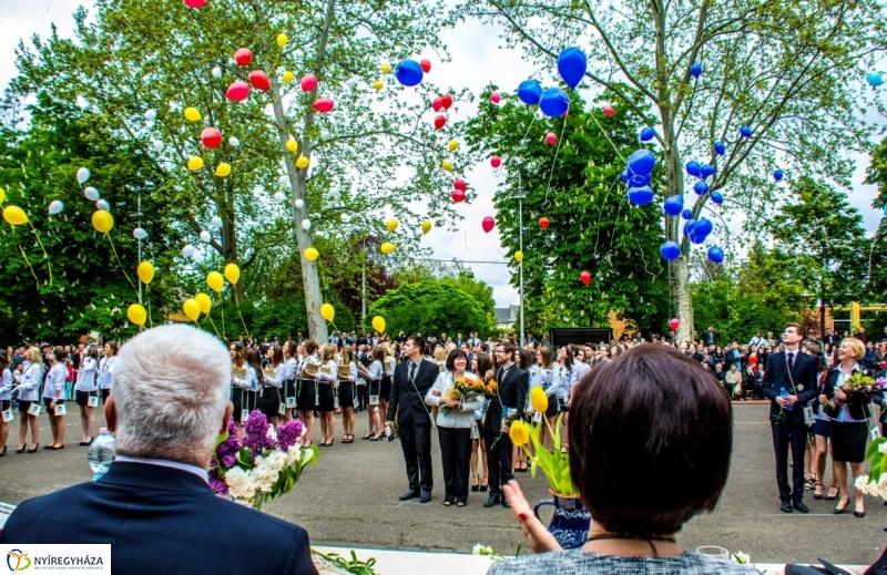 Ballagás a Zrínyi Ilona Gimnáziumban