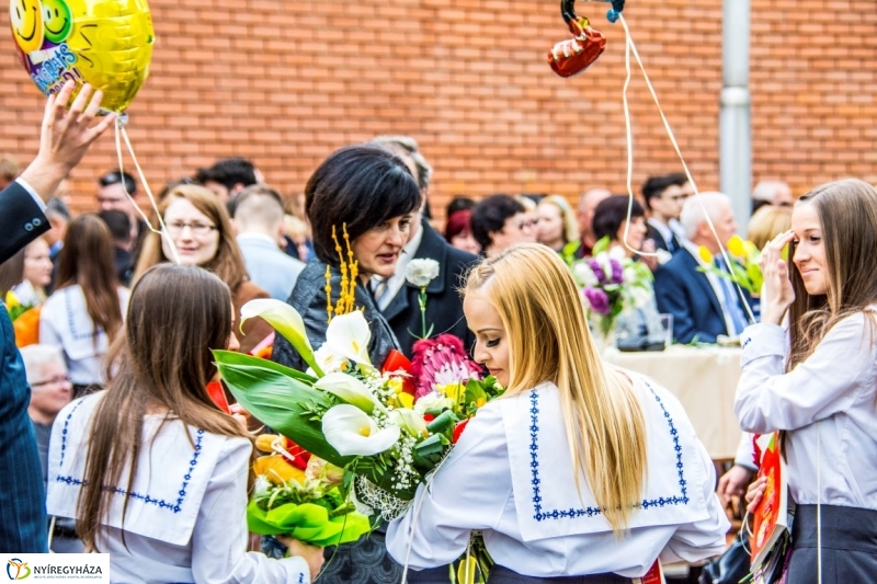 Ballagás a Zrínyi Ilona Gimnáziumban