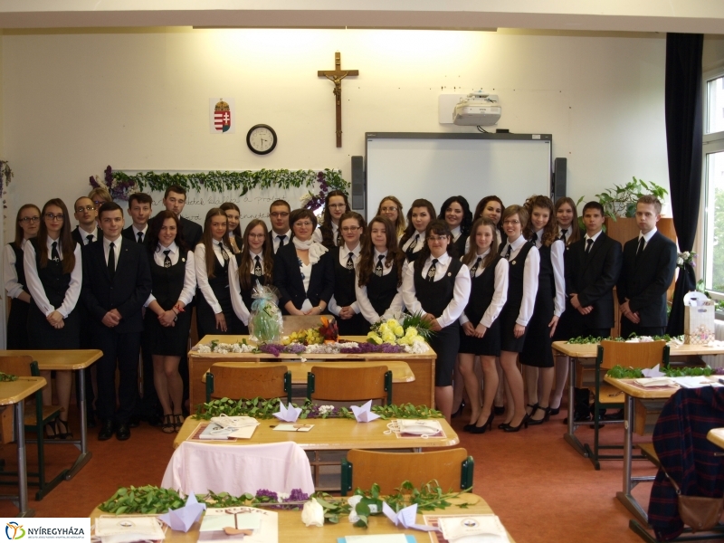 Végzősök ballagása a Szent Imrében I.
