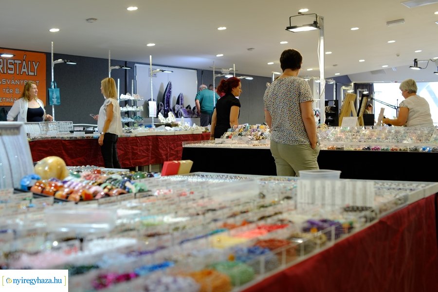 35. Ásványbörze Nyíregyházán