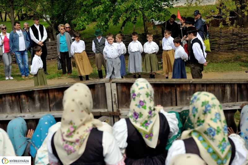 Falusi Majális a Múzeumfaluban