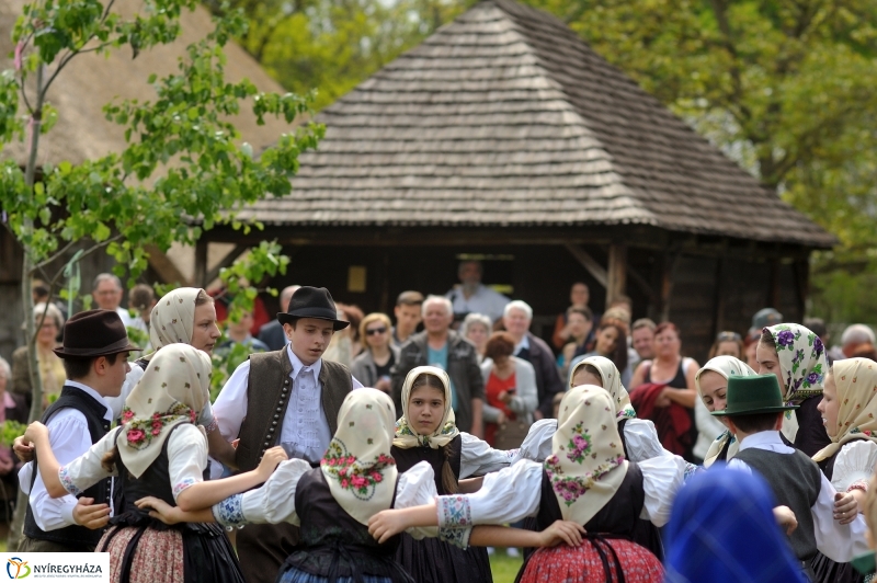 Falusi Majális a Múzeumfaluban