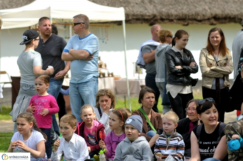 Falusi Majális a Múzeumfaluban