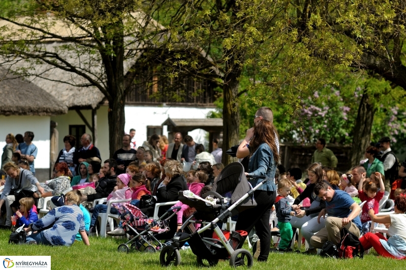 Falusi Majális a Múzeumfaluban
