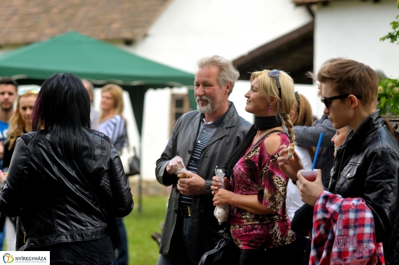 Falusi Majális a Múzeumfaluban