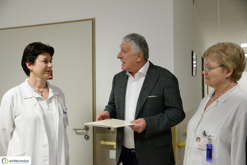 Adomány a kórház részére