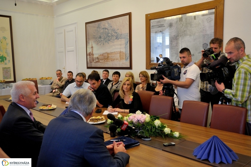 Partnerségi megállapodás a Városházán