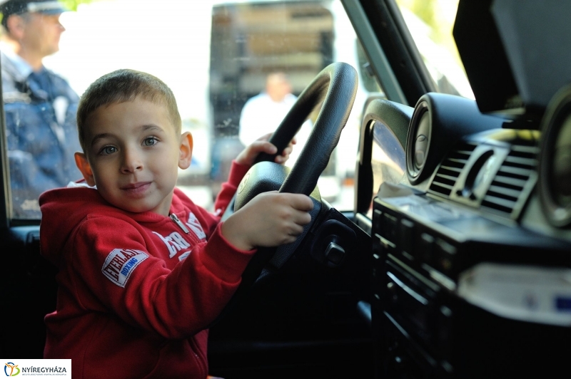 Rendvédelmi nap Nyíregyházán 20160505