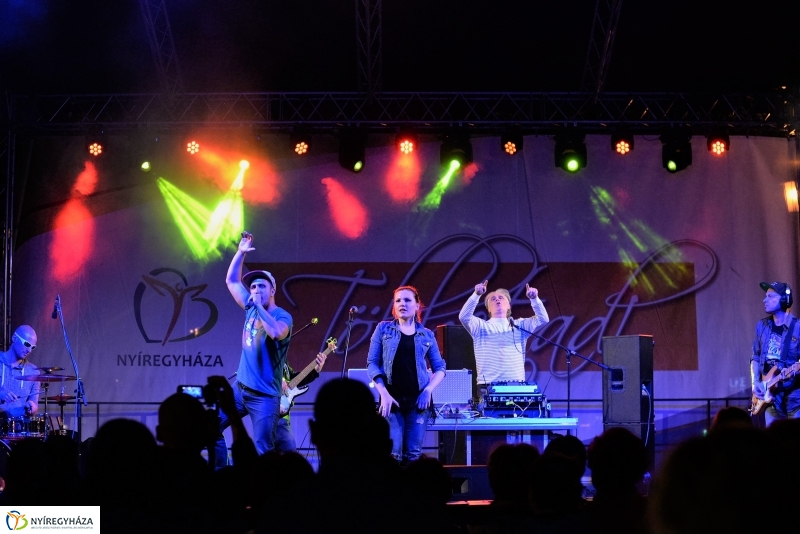 A Balkan Fanatik volt az esti fellépő pénteken a Városnapon