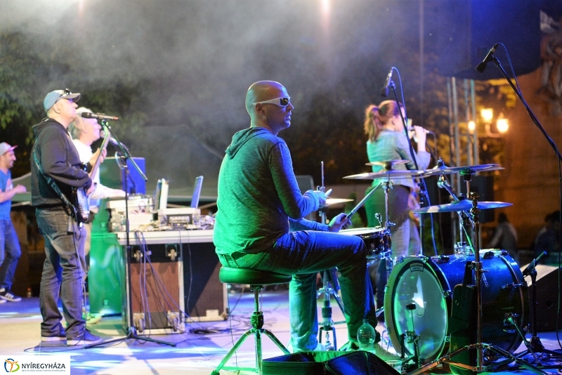 A Balkan Fanatik volt az esti fellépő pénteken a Városnapon