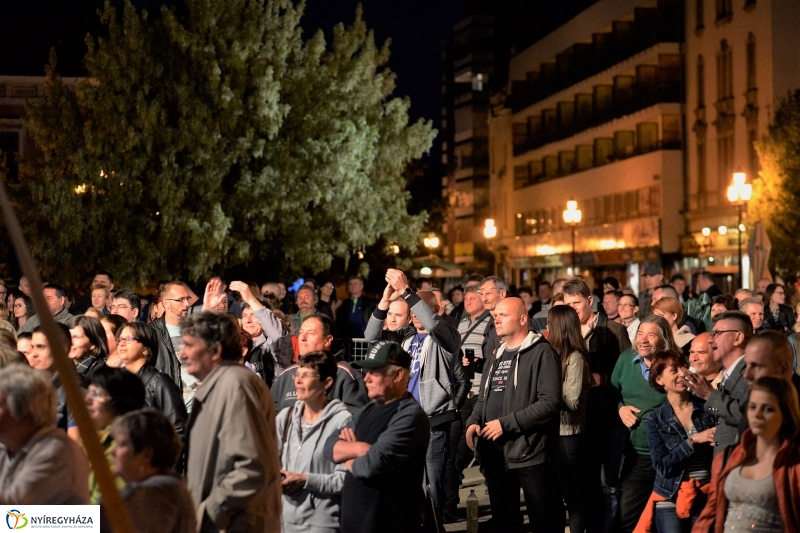 A Balkan Fanatik volt az esti fellépő pénteken a Városnapon