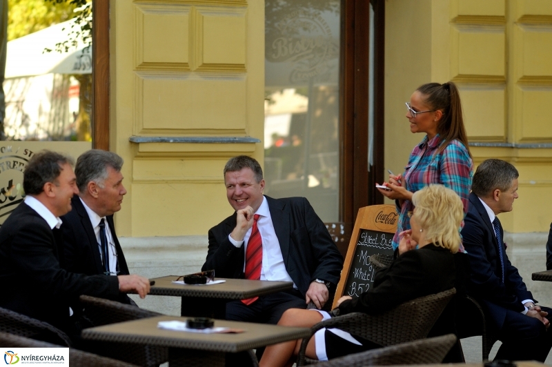 Színpadi programok megnyitója