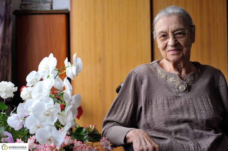 Szépkorú köszöntése Szántó Mihályné