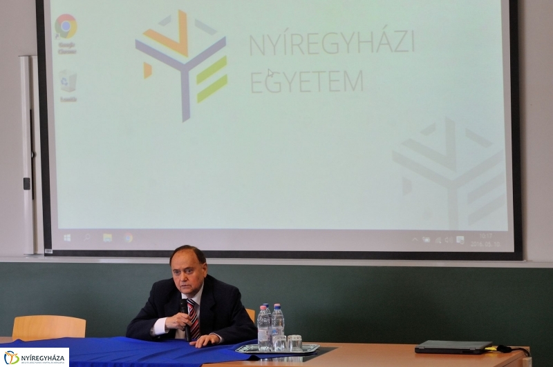 Torgyán József a Nyíregyházi Egyetemen