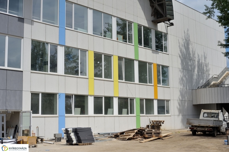 Munkálatok a sportcsarnokban