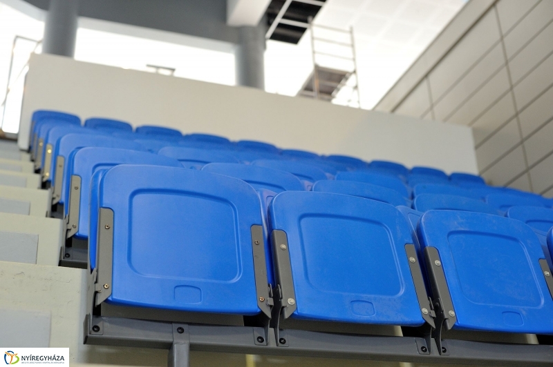 Munkálatok a sportcsarnokban