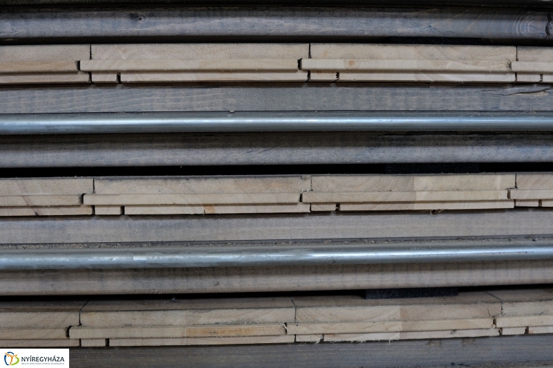 Munkálatok a sportcsarnokban