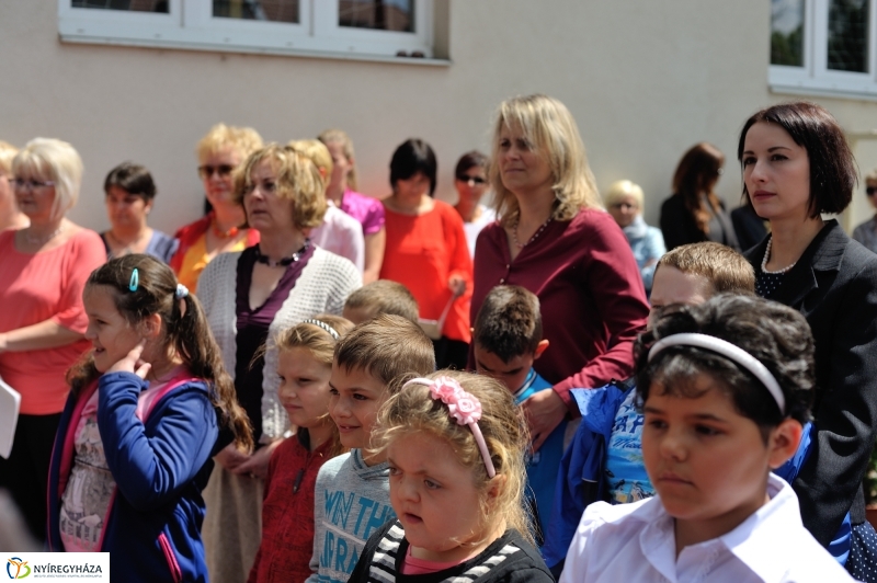 Játszóteret adtak át