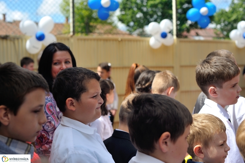 Játszóteret adtak át