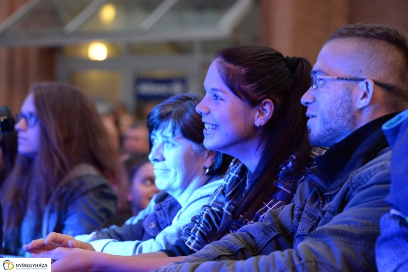 A Magna Cum  Laude is fellépett a Korzó születésnapon