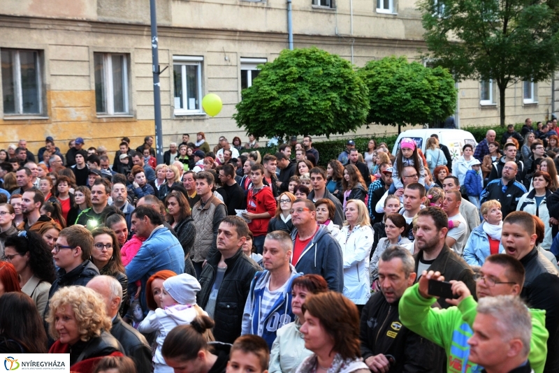 A Magna Cum  Laude is fellépett a Korzó születésnapon