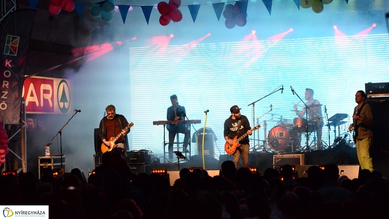 A Magna Cum  Laude is fellépett a Korzó születésnapon