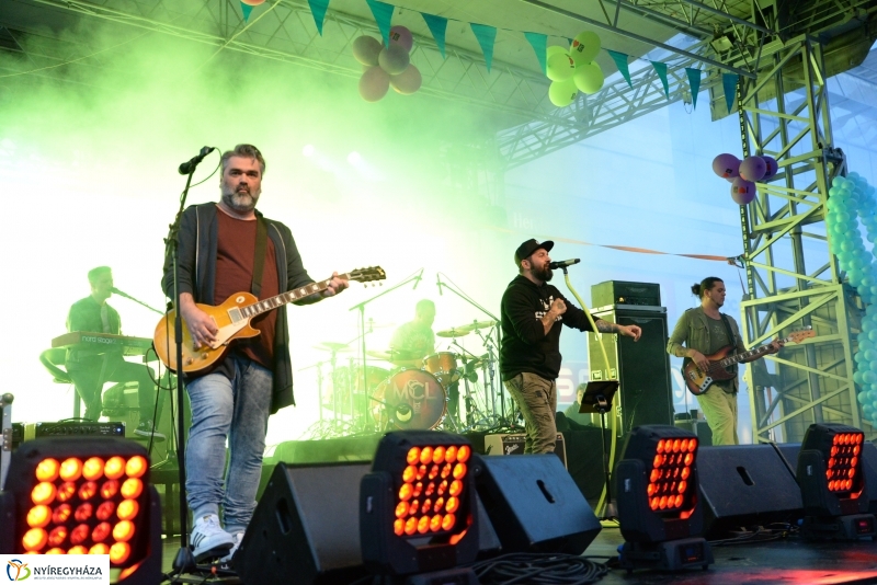 A Magna Cum  Laude is fellépett a Korzó születésnapon