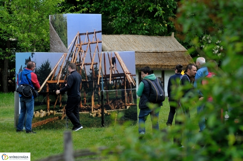 Pünkösdölés a Múzeumfaluban