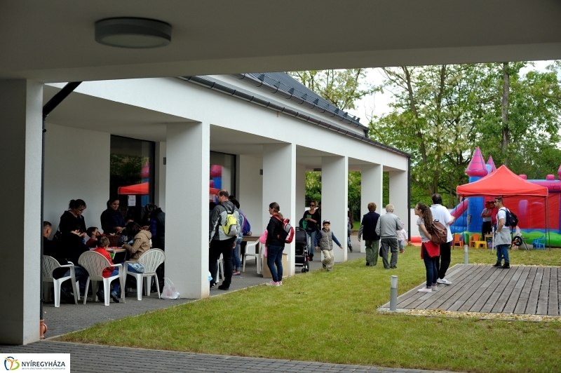 Pünkösdölés a Múzeumfaluban