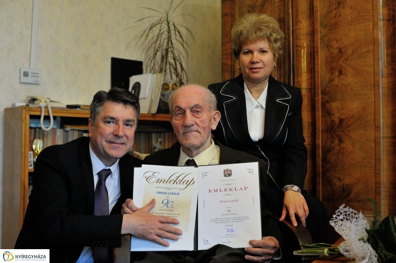 Szépkorú köszöntése - Orosz László