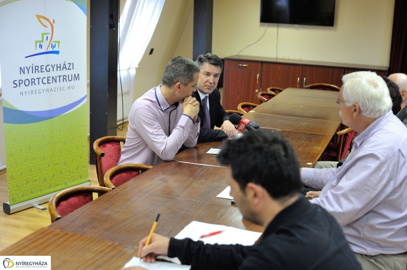Szépkorúak sporttalálkozója sajtótájékoztató
