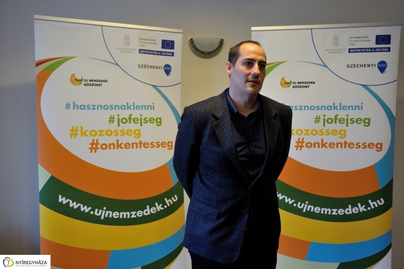 Új Nemzedék Központ megnyitója