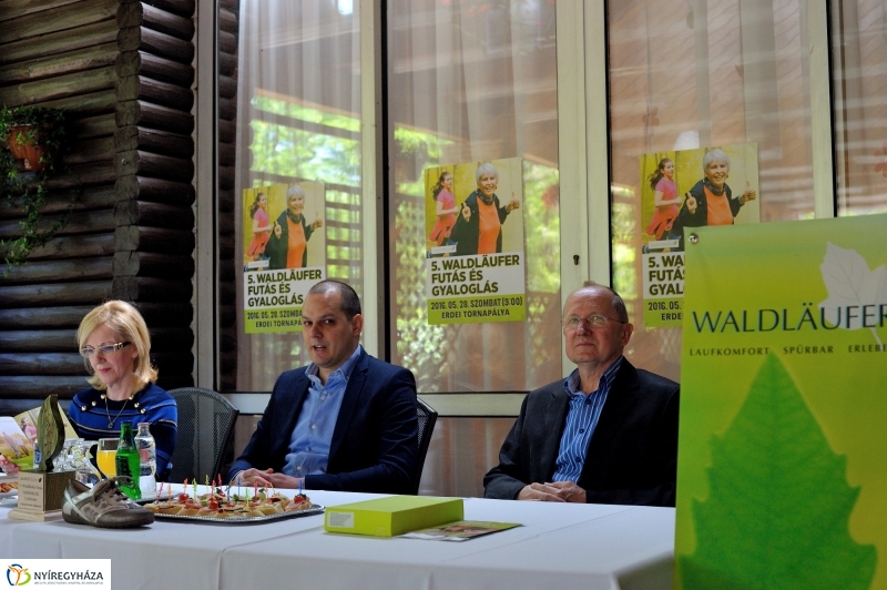 Waldlaufer futás sajtótájékoztatója