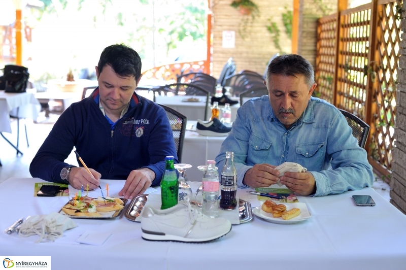 Waldlaufer futás sajtótájékoztatója