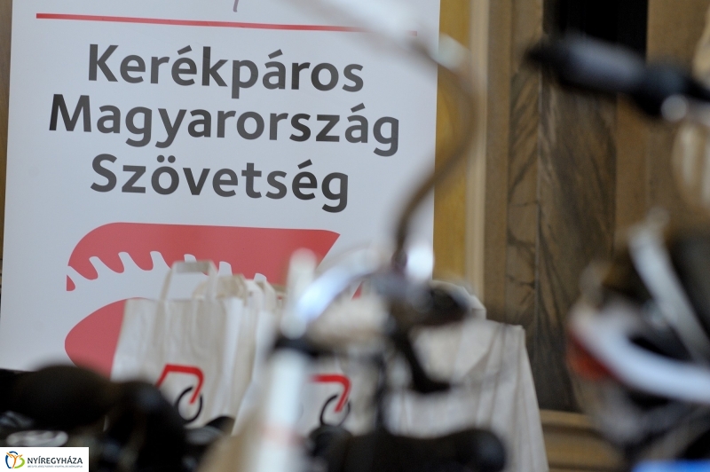 Kerékpárosbarát település és munkahely díjátadó