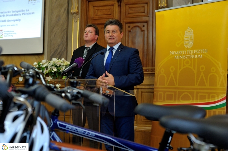 Kerékpárosbarát település és munkahely díjátadó