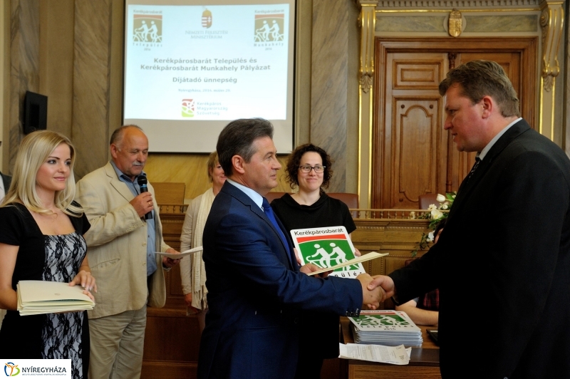 Kerékpárosbarát település és munkahely díjátadó