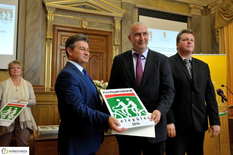 Kerékpárosbarát település és munkahely díjátadó