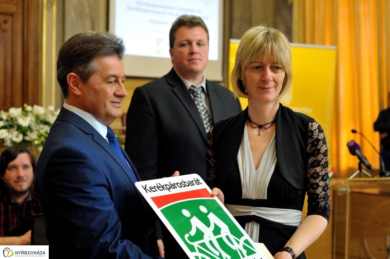 Kerékpárosbarát település és munkahely díjátadó