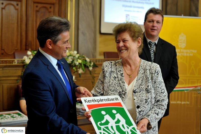Kerékpárosbarát település és munkahely díjátadó