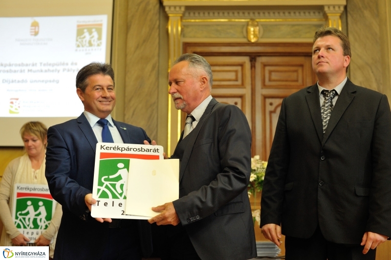 Kerékpárosbarát település és munkahely díjátadó