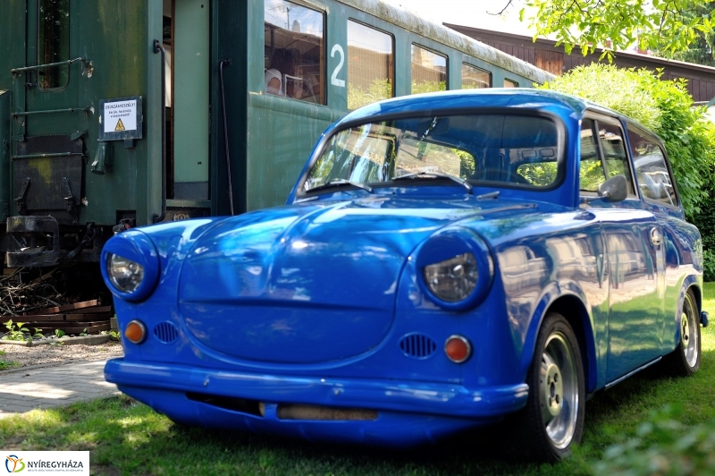 Kisautó kiállítás a Vasutas Művelődési Házban