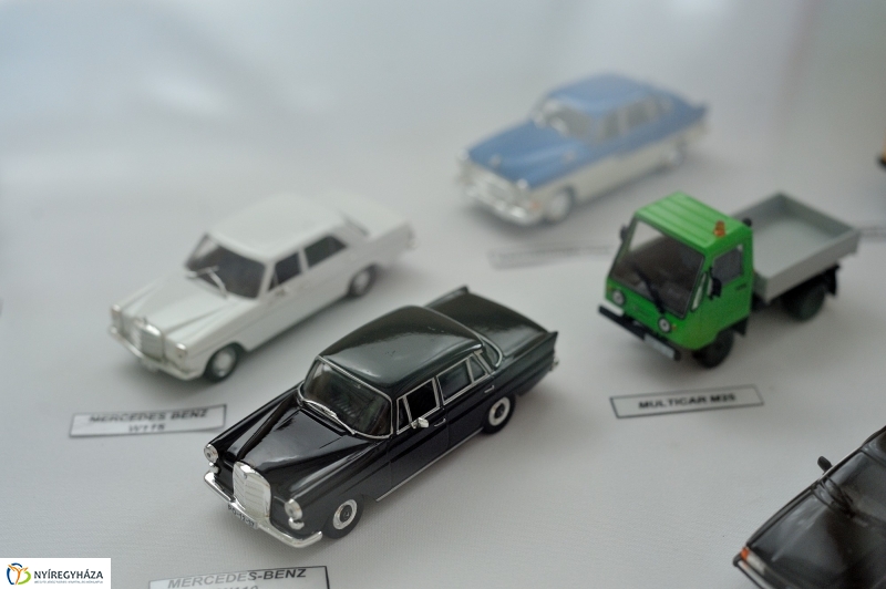 Kisautó kiállítás a Vasutas Művelődési Házban