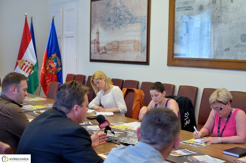 Gyermeknapi programok sajtótájékoztatója