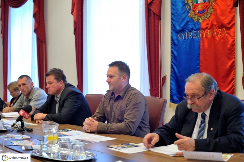 Gyermeknapi programok sajtótájékoztatója