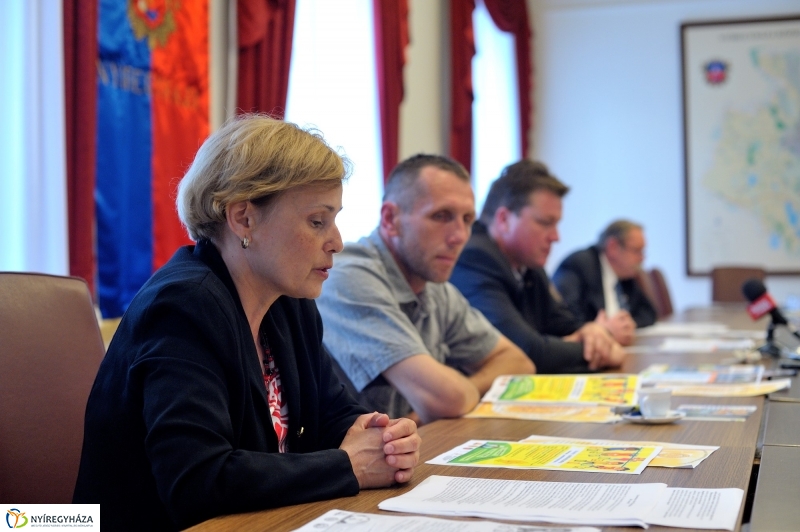 Gyermeknapi programok sajtótájékoztatója