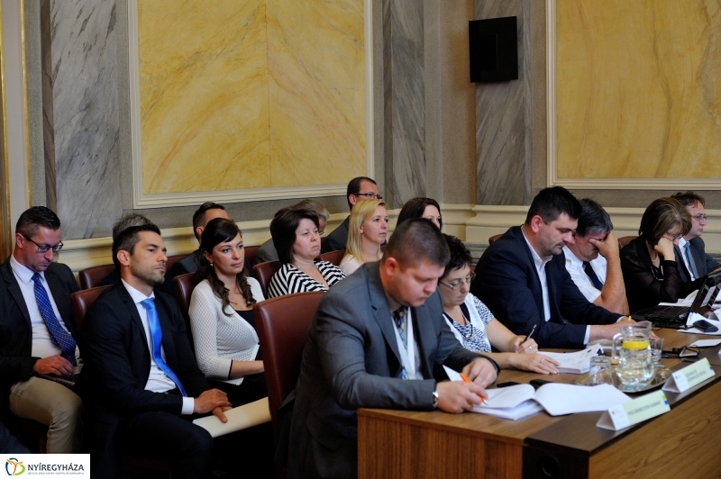 Városi Közgyűlés 20160526