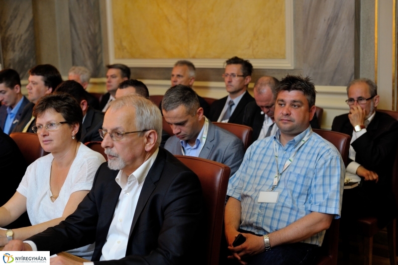 Városi Közgyűlés 20160526